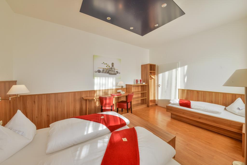Drei Löwen Hotel 3*